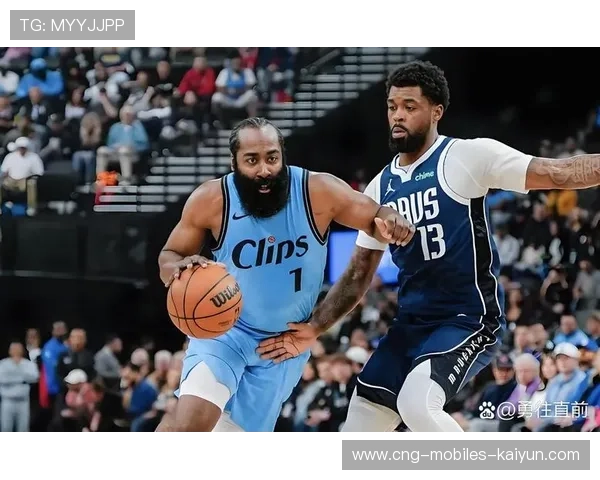 快船对独行侠大战：加时两次上演硬碰硬戏码